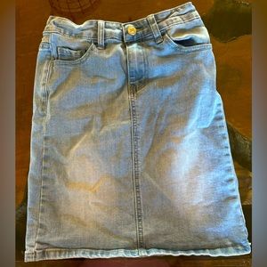 Girls Jean skirt size 7.
